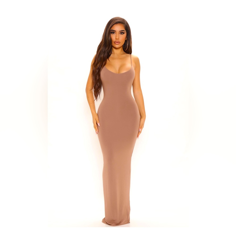 Fashion Nova “Ajay Maxi Dress” BRAND NEW NEVER WORN!